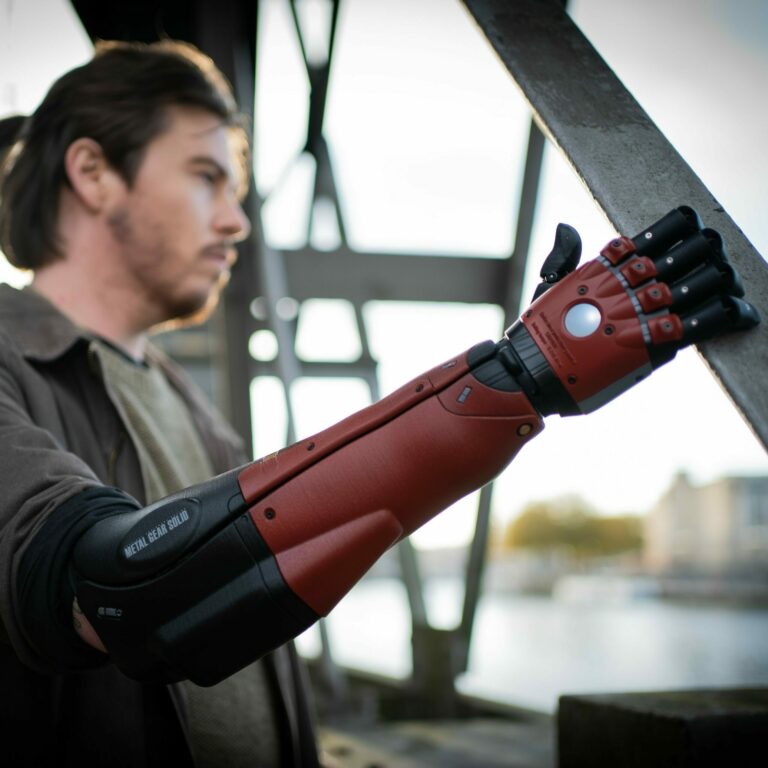 Venom Snake Hero Arm